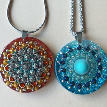 Nagy ezüst virág és Türkiz virág – medál